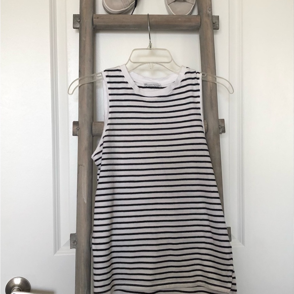 Black & white striped tank SZ S